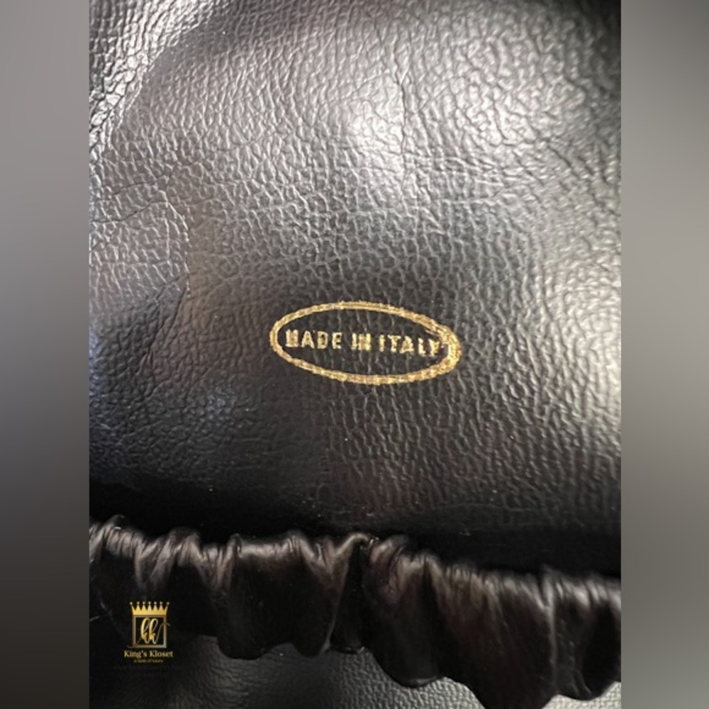 Chanel Cosmetic Pouch - Picture 12 of 15